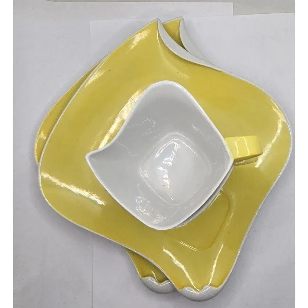 Nagoya Shokai Golden China Porcelaon Japan Yellow and White 2 pc Snack Set
